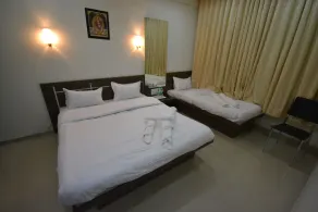 Hotel Sai Sakha - Image 2