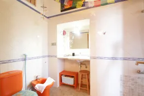 River View Very Central & Spacious 1 Bedroom - Image 4