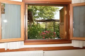 Evrostini Guest House - Image 3