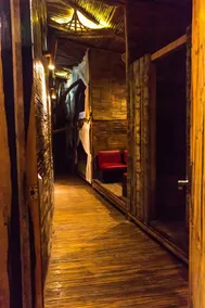Bambu Gran Palas Hostal Party - Image 2