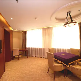 Haobin Holiday Inn (Harbin Railway Station Museum Subway Station) - Image 3