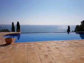 Villa Tamarit Guest House - Image 3