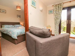Honeysuckle Cottage - Image 2
