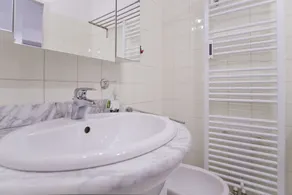 Vienna Opera Apartment - Image 2