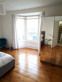 Townhouse in Clifton Village - Image 3