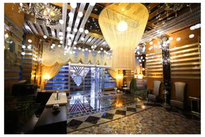 Roomi Suites Hotel - Image 4