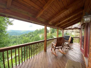 Game Keeper - 3 Br Cabin - Image 3