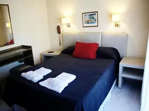 Hotel Edith - Image 2