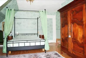Chateau Des Tanneurs - Image 4