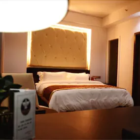 Osslin Hotel - Image 4