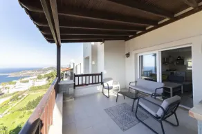 Comfy Villa With Lovely View in Gundogan Bodrum - Image 2