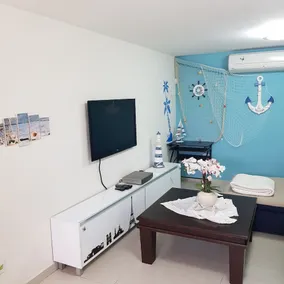 Mi Casa Es Su Casa - Image 2