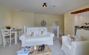 Superb Sea View Apartment - Image 2
