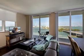 Mare Azur Miami Luxury Apartments by Grand Bay - Image 2
