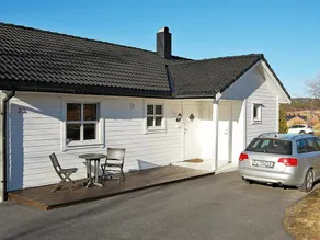 4 Star Holiday Home in Tomrefjord - Image 2