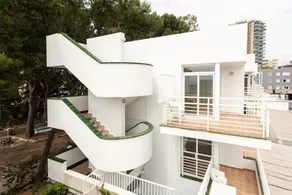 Neighbours Apartments - Image 4