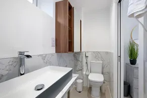 Luxury 5 bedroom Serviced Hse Leavesden - Image 2
