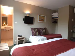 Citotel Aurore Bourges Nord - Saint Doulchard - Image 3