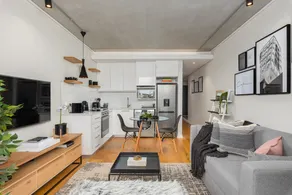 Docklands 416 - Image 2