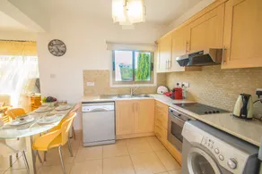 Arcadia 1 Holiday Apartment - Image 5