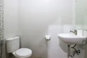 Delali Guest House - Image 4