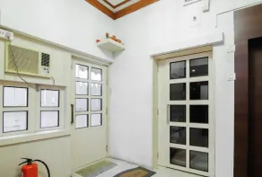 Goroomgo Royal Inn Tallygunge Kolkata - Image 2