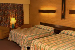 Downeast Motel - Image 4