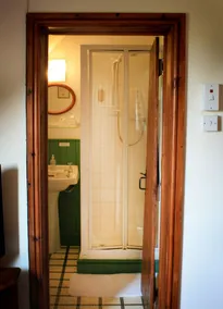 The Crown Country Inn - Image 2