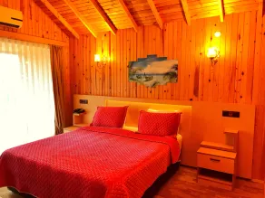 Sandal Otel - Image 3