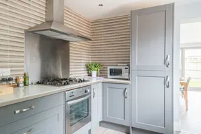 Stylish Family Home by Twickenham Stadium - Image 3