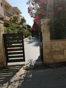 Iliana Apartments - Image 3