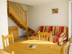 Well-kept Holiday Home Between Nimes and Montpellier - Image 5