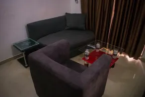 Accent Host - Image 5