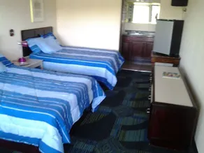 Value Inn McKenzie - Image 2