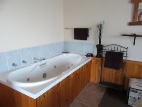 Sherwood View Accommodation - Image 2