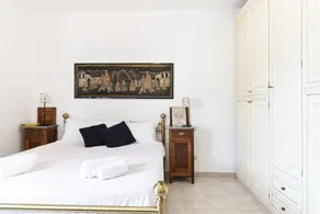 Pisa Hospital Apartment with Parking and Balcony - Image 3