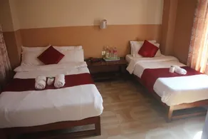 Hotel God Pigeon - Image 5