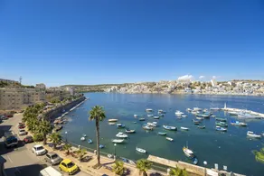 Agréable appartement de vacances adapté aux familles avec jardin, barbecue et terrasse | Vue sur l'eau - Image 4