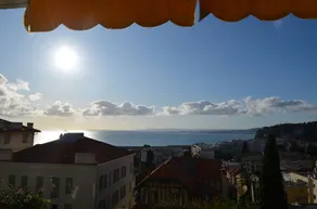 Period apartment 5 persons with Sea View and Parking in Port of Nice - Image 3
