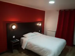 Fast Hotel - Image 5