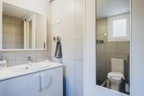 Stylish Garden Holiday Home - Image 4