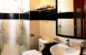 Dang Ha Hotel - Image 2