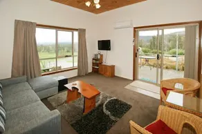 Sherwood View Accommodation - Image 3
