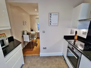 Urban Stay Artillery Lane Apartments - Image 3