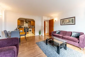 Riverside House by Celador Apartments - Image 4