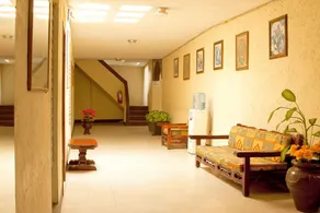 Hotel Riviera - Image 2