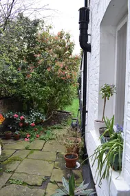 1 Bedroom Home With Garden Near Dalston - Image 3