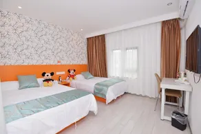 Lijing Selected Hotel Shanghai - Image 5