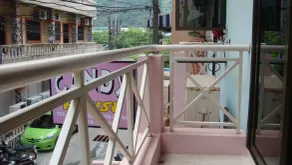Candy House - Image 4