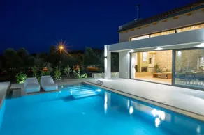 Villa Olive Green - Image 4